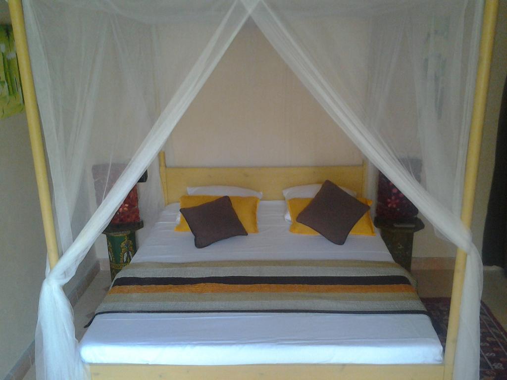 Hotel Dar Pienatcha Zagora Habitación foto
