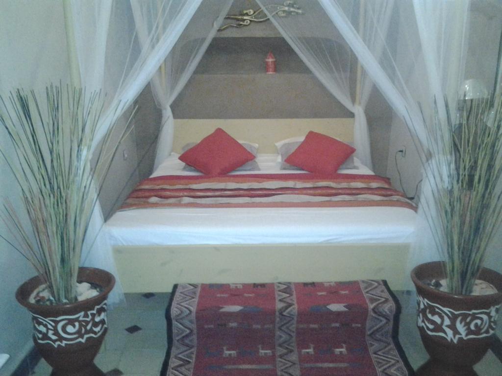 Hotel Dar Pienatcha Zagora Habitación foto