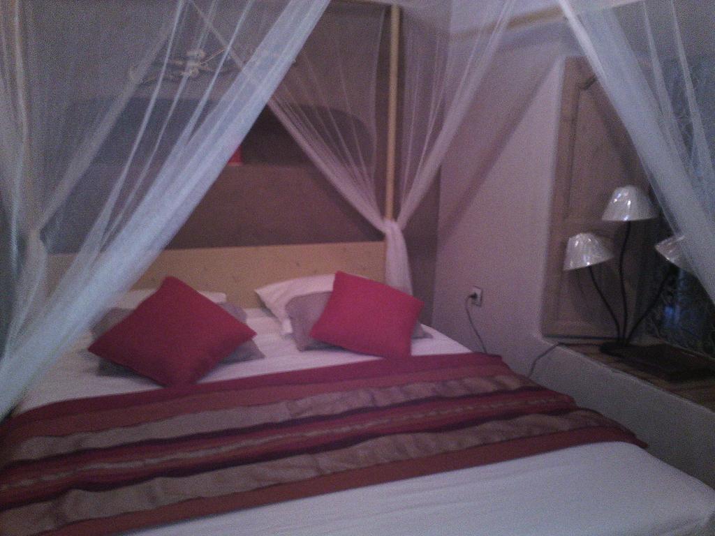 Hotel Dar Pienatcha Zagora Habitación foto